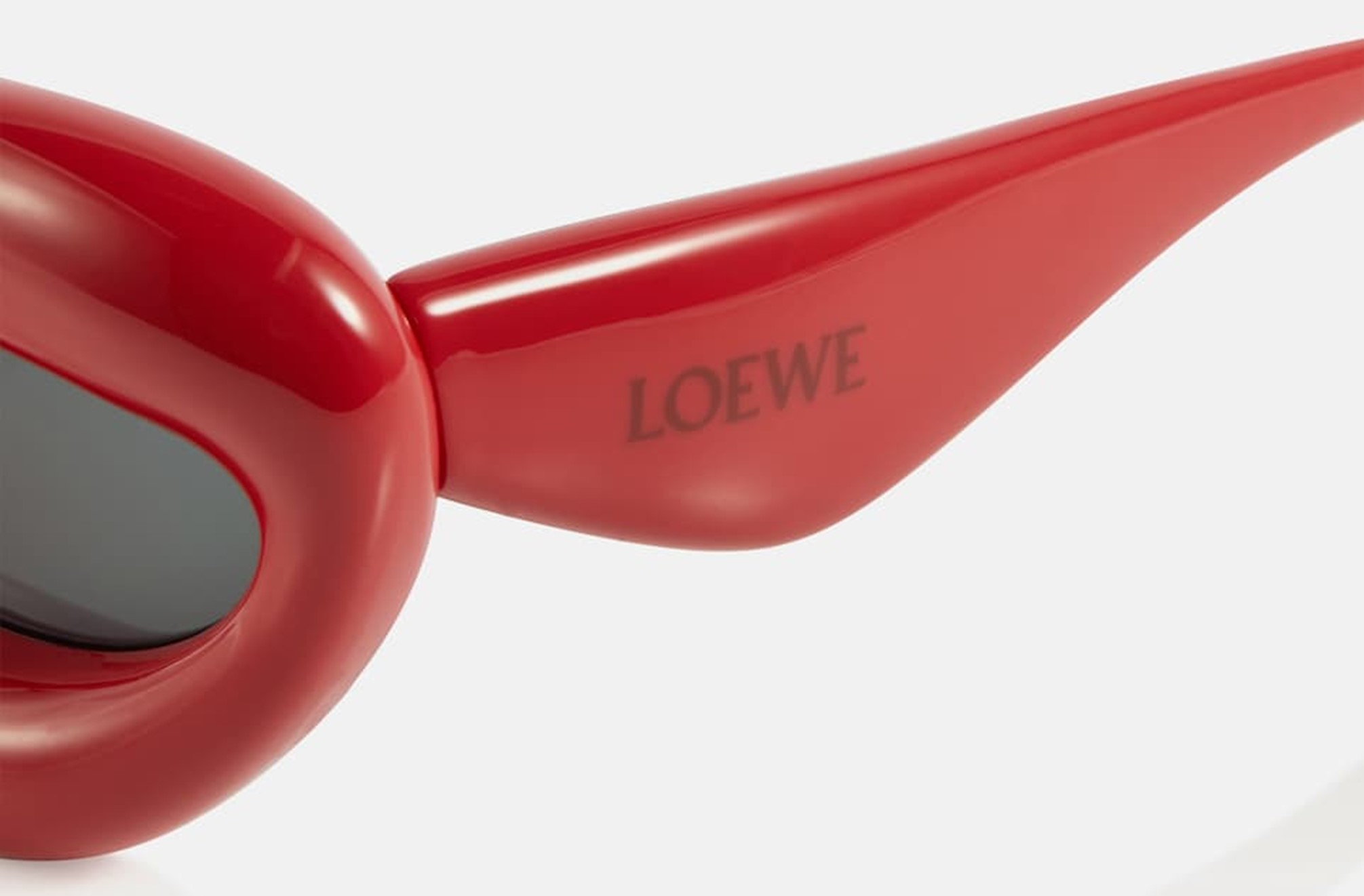 Inflated by Loewe 
